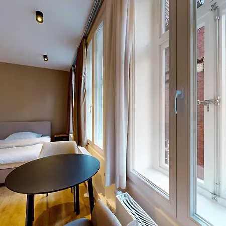 02 No 8a Boardinghouse Διαμέρισμα *