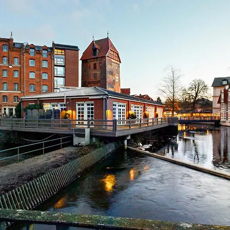 02 No 8a Boardinghouse 아파트 *